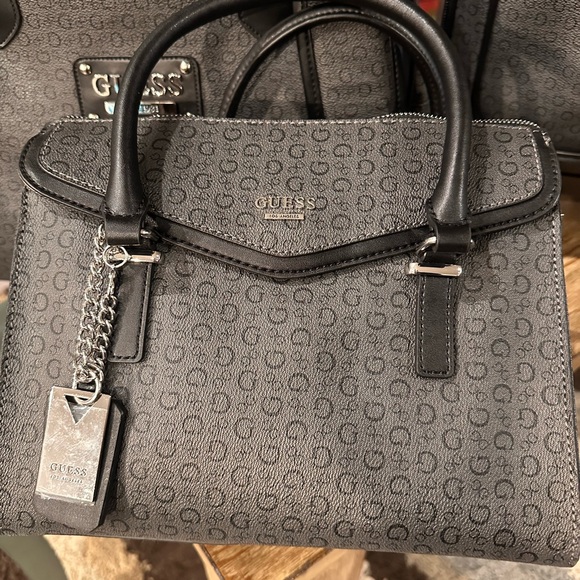 Guess Proposal Luggage Set - Picture 3 of 16